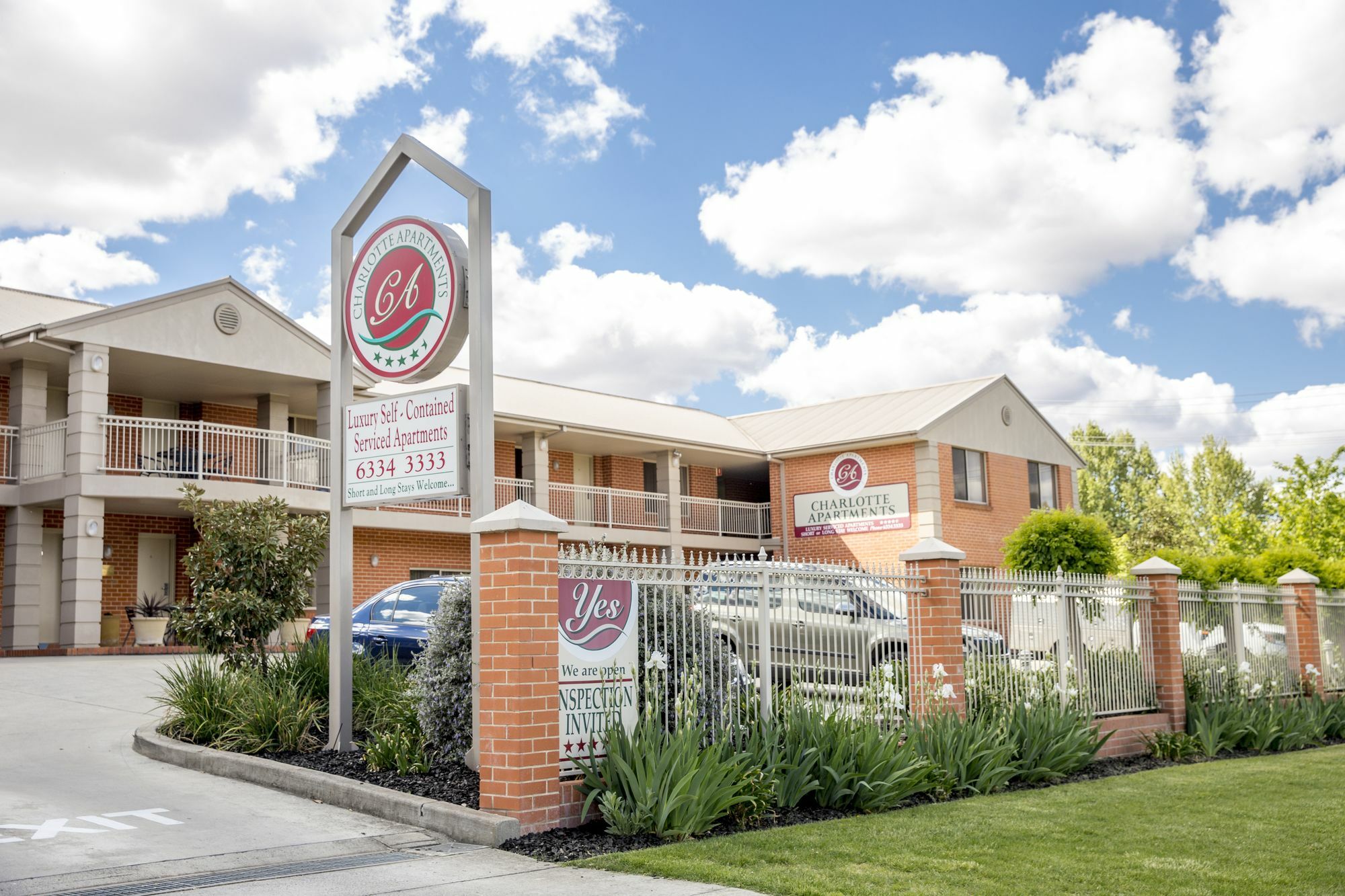 Charlotte Apartments Μπάθερστ Εξωτερικό φωτογραφία